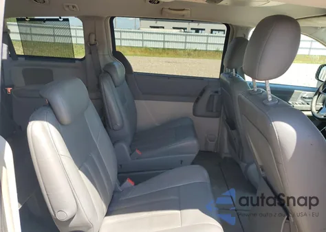 2008 Chrysler Town & Country Touring из США, поврежденный, VIN 2A8HR54P78R737106